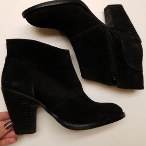 Black zip up bootiea